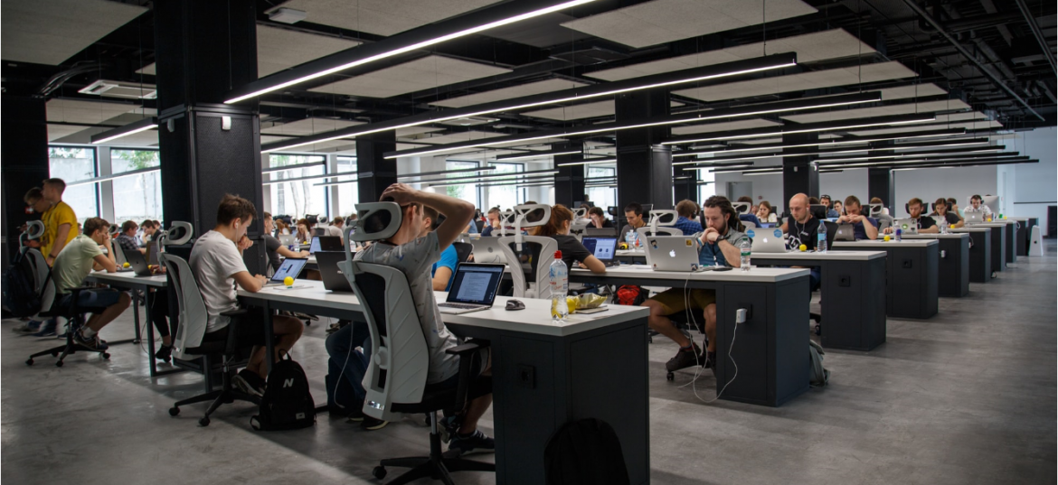 dich-vu-cong-nghe-thong-tin-thue-ngoai2